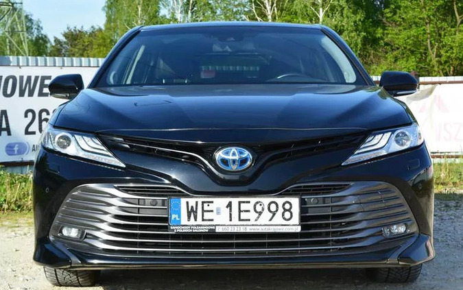 Toyota Camry cena 124900 przebieg: 105000, rok produkcji 2020 z Słupsk małe 781